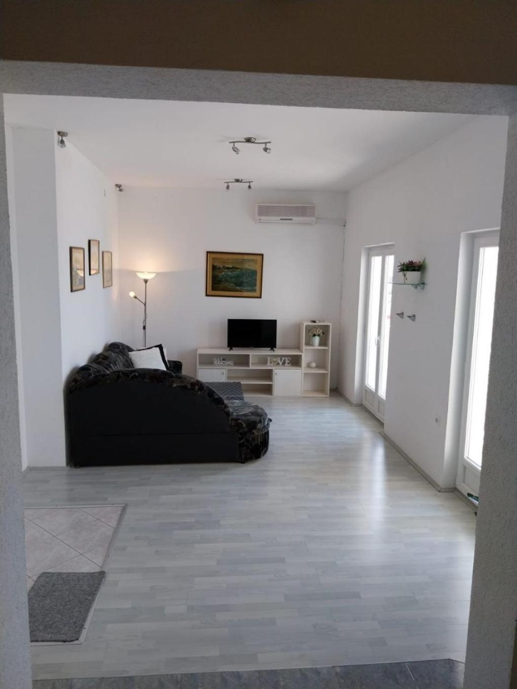 Apartments Josip Baška Voda Dış mekan fotoğraf