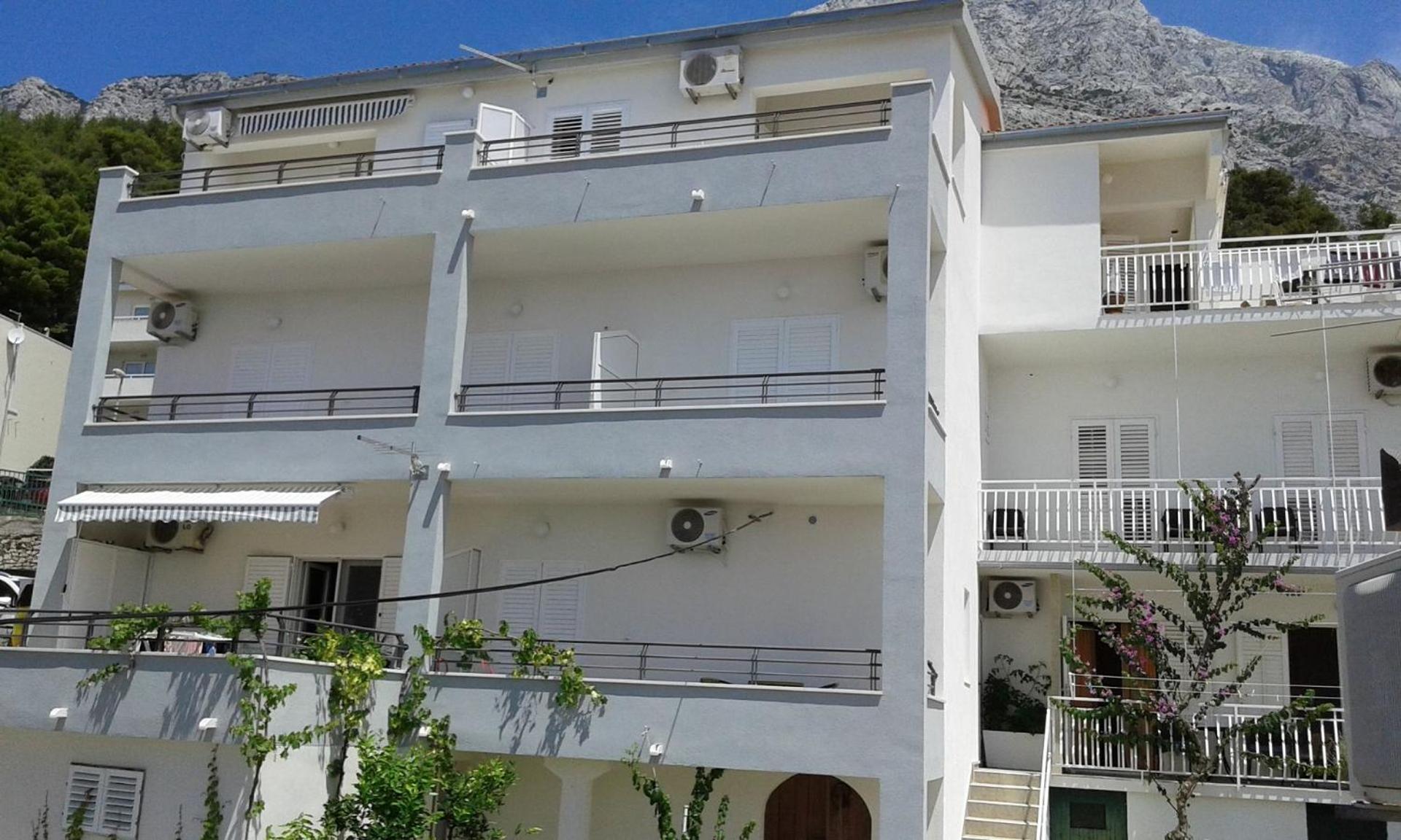 Apartments Josip Baška Voda Dış mekan fotoğraf